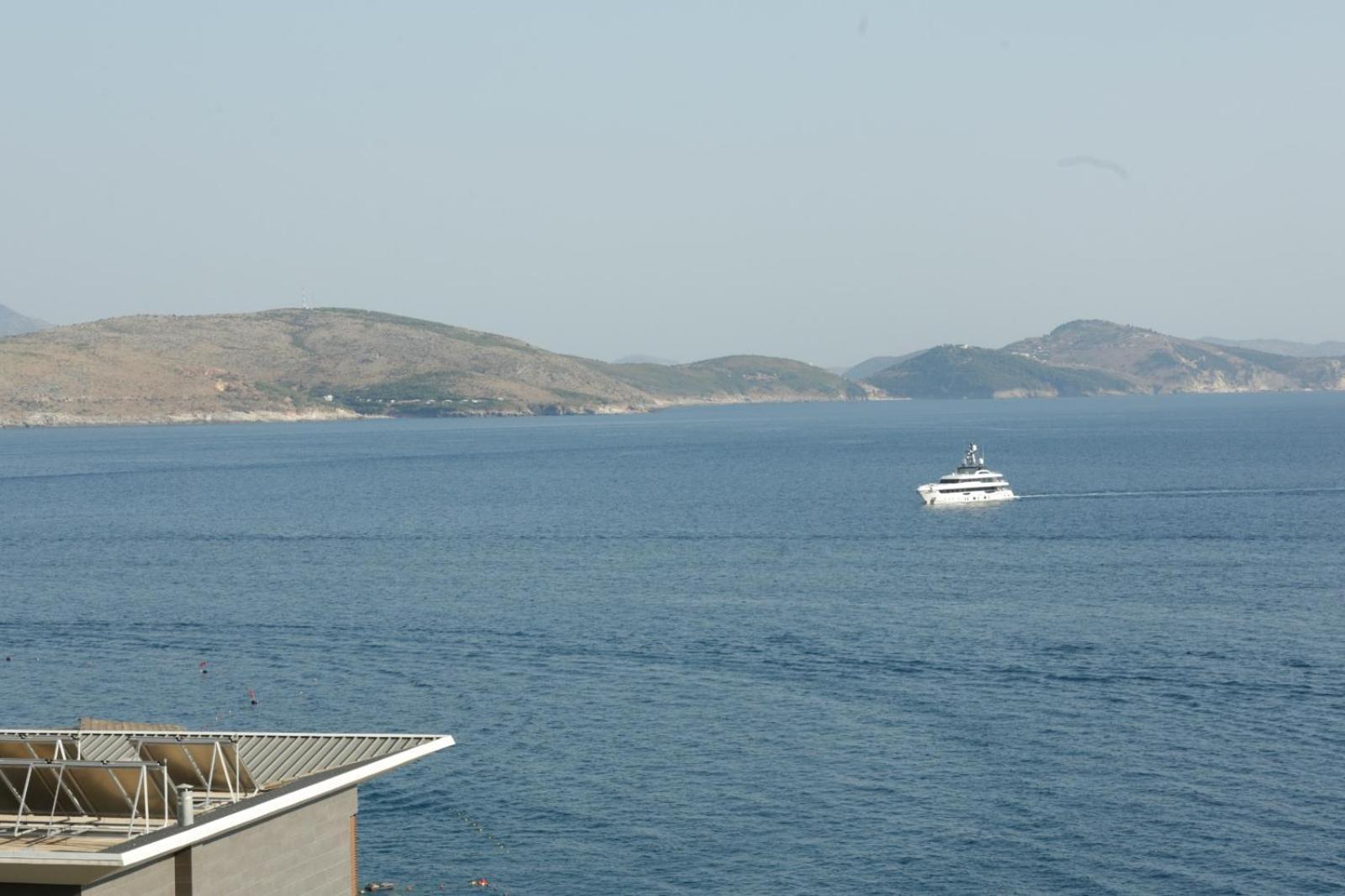 Matias Apartments Sarandë Exterior foto