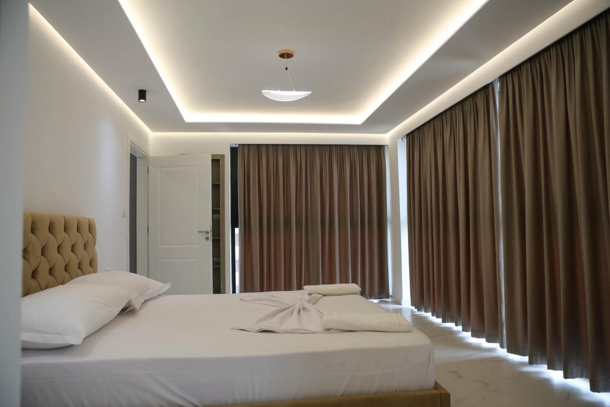 Matias Apartments Sarandë Exterior foto