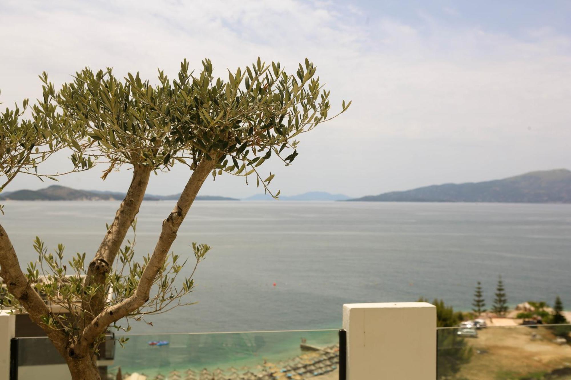 Matias Apartments Sarandë Exterior foto
